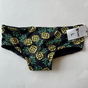 Fused Hawaii Kona pineapple bottoms size large. Cute hipster fit cheeky back
